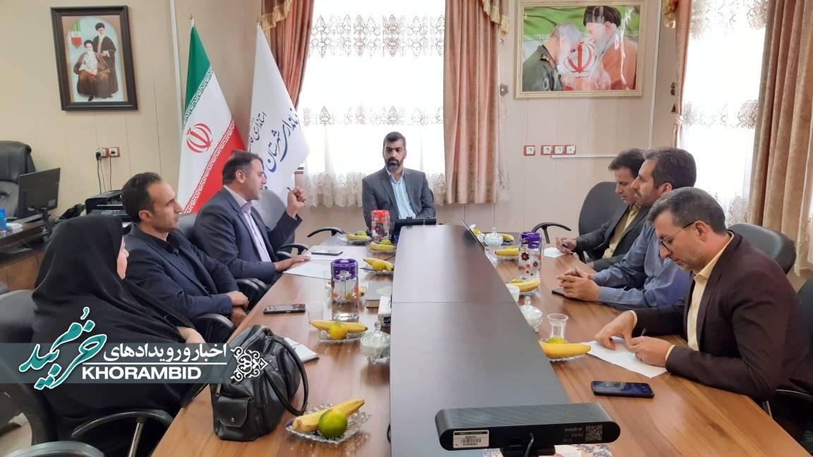 جلسه بررسی و هم اندیشی جهت ارتقاءعلمی و آمادگی دانش آموزان جهت شرکت در کنکور سراسری