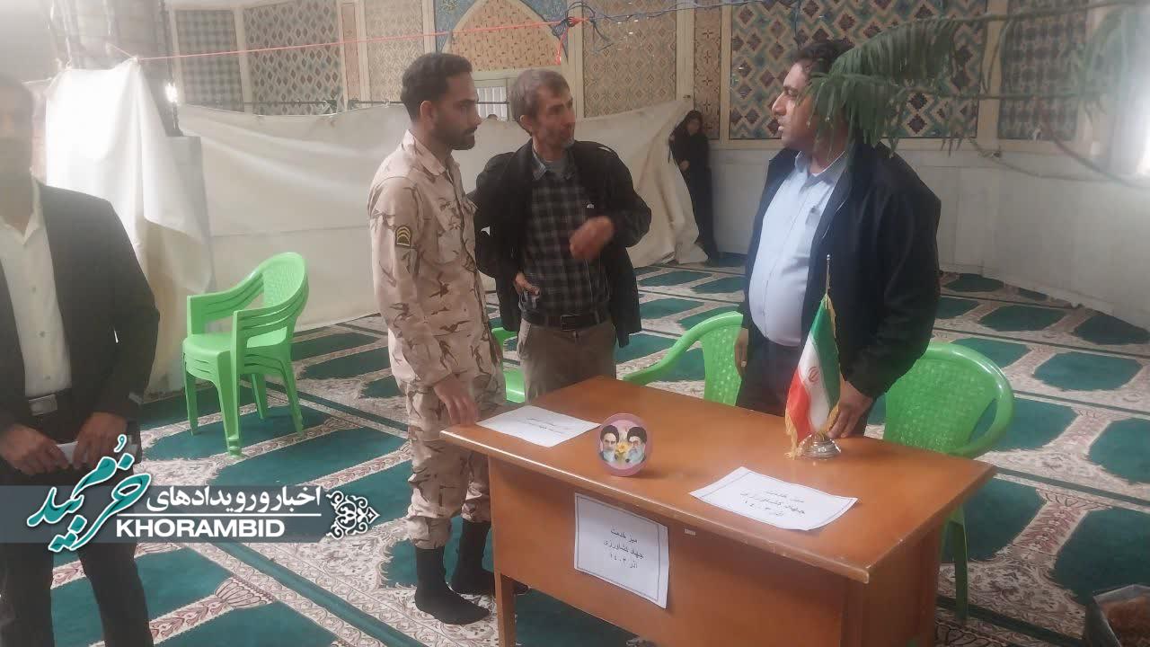 برگزاری میز خدمت بمناسبت هفته بسیج