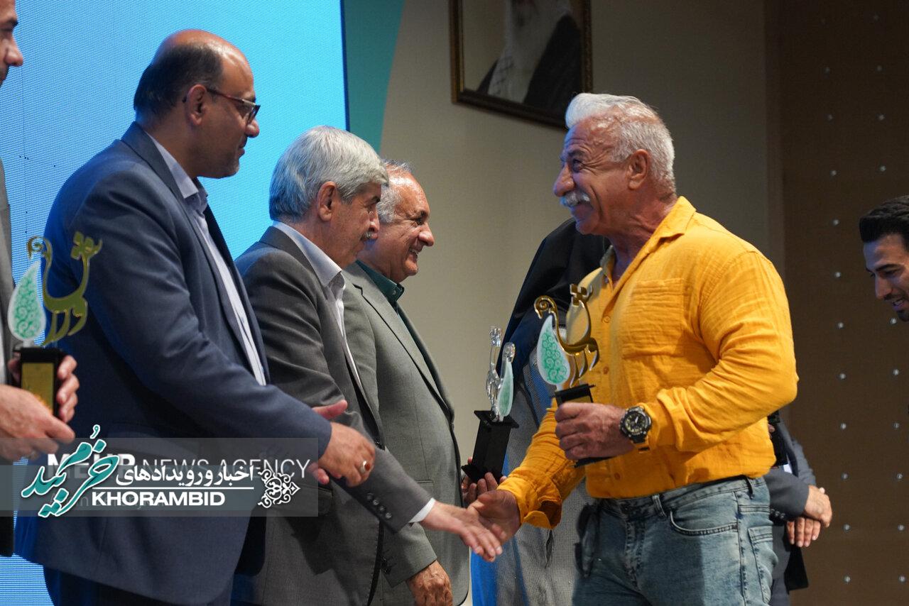 آیین تجلیل از قهرمانان و مدال آوران استان فارس