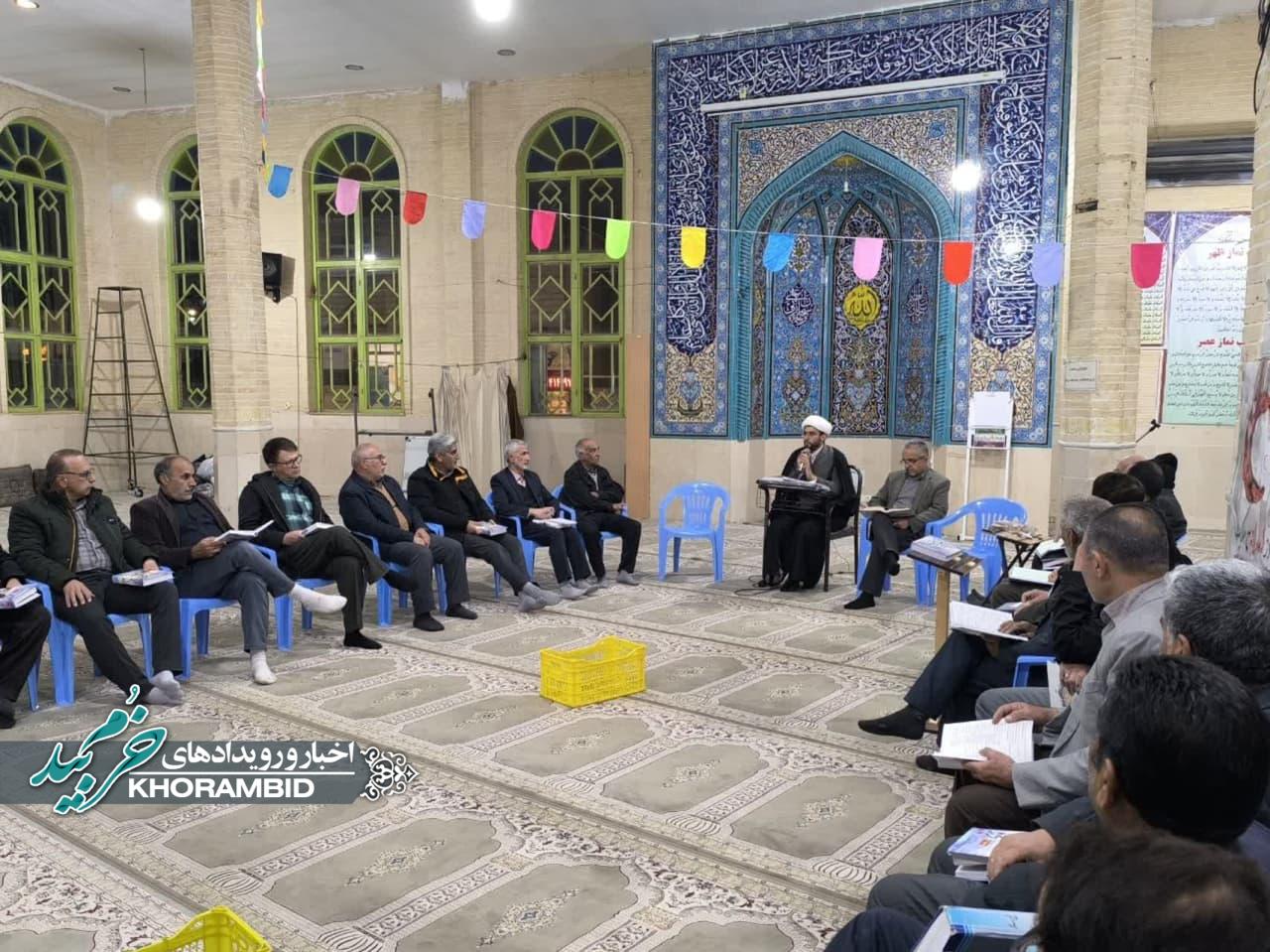 گزارش تصویری جلسه هفتگی نهج البلاغه