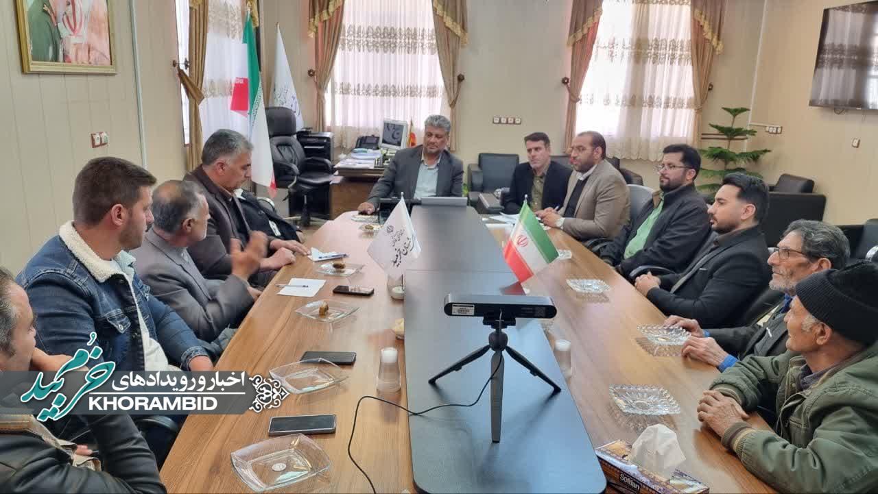 دیدار دهیاران و بخشدار بخش مشهد مرغاب با فرماندار شهرستان خرم بید