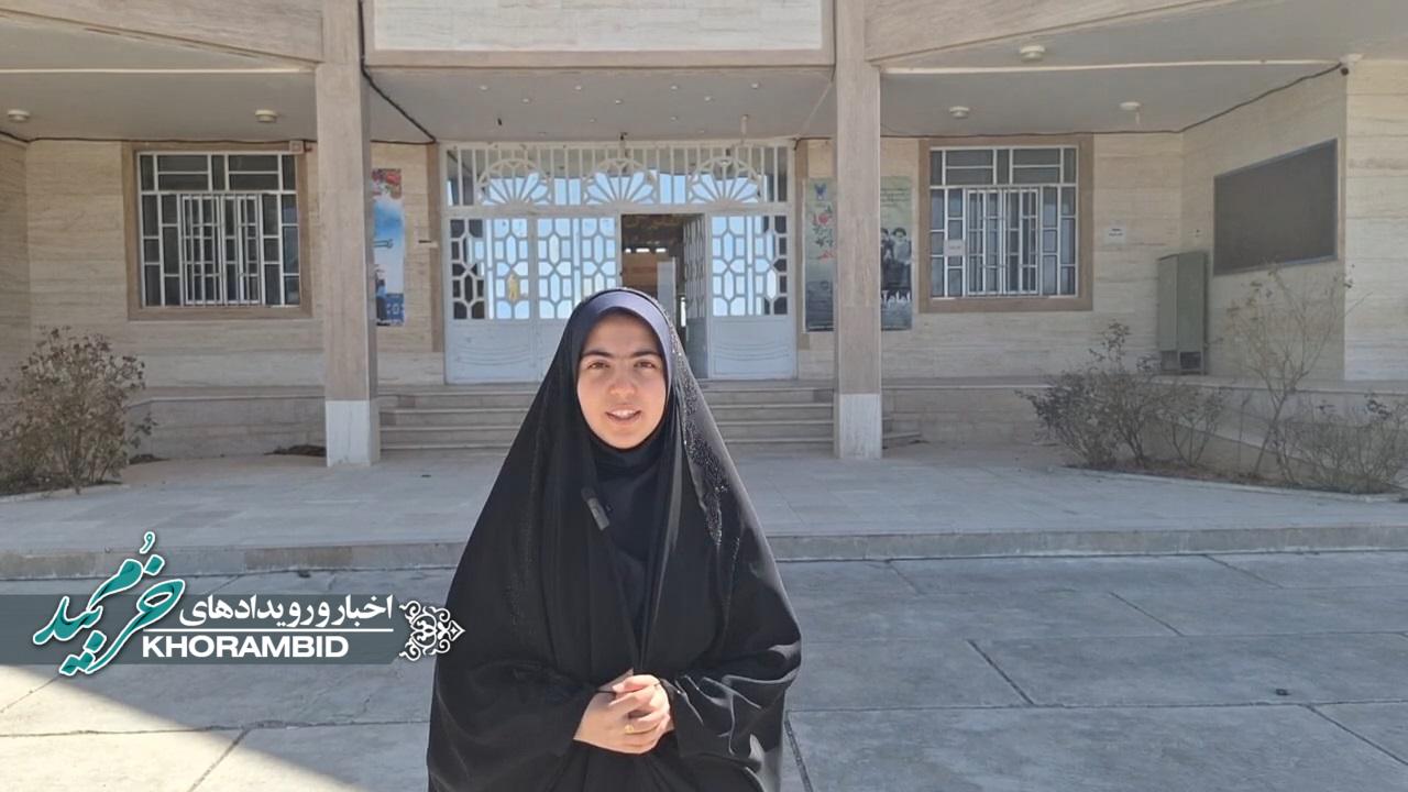 دعوت دانش آموز خبرنگار پانا از مردم برای شرکت در راهپیمایی ۲۲ بهمن