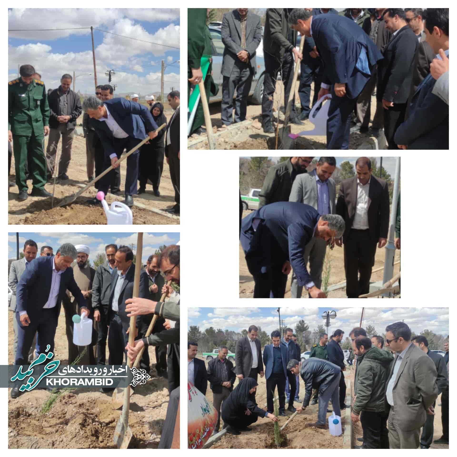کاشت نهال به مناسبت ۲۲ اسفند روز بزرگداشت شهدا