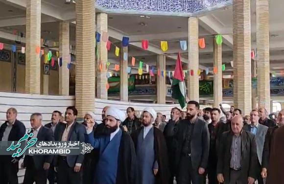 گزارش ویدیویی |  تجمع نمازگزاران جمعه در حمایت از مردم مظلوم غزه در حسینیه امام خمینی (ره)