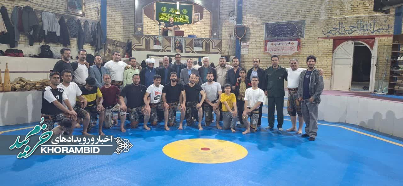 آئین بزرگداشت روز فرهنگ پهلوانی و ورزش زورخانه‌ای در صفاشهر با حضور ورزشکاران و مسئولان شهرستان