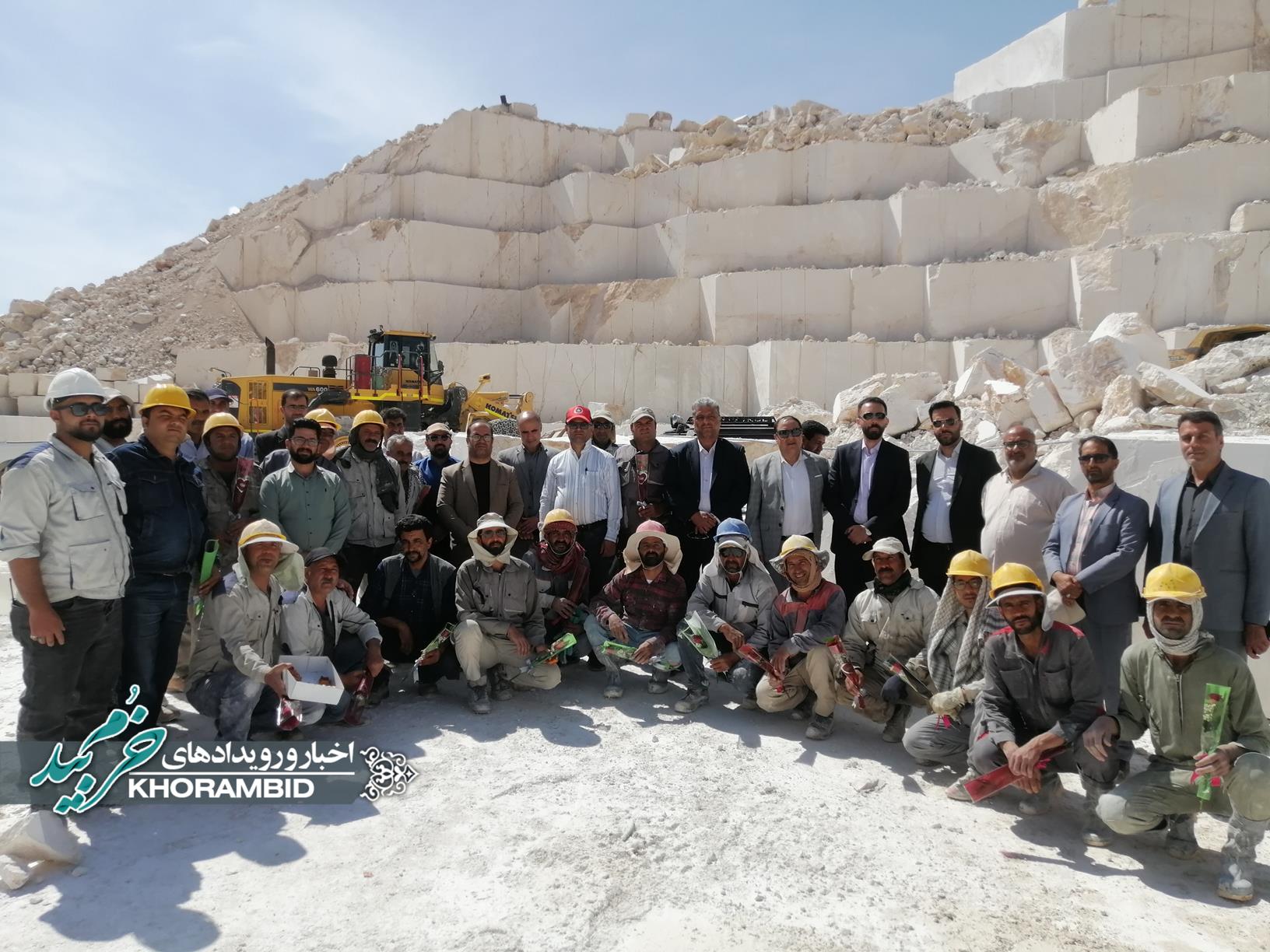 گزارش تصویری | بازدید فرماندار و مسئولان شهرستان از معادن مادکانسار، انگورک و مهرگستر به مناسبت روز کارگر