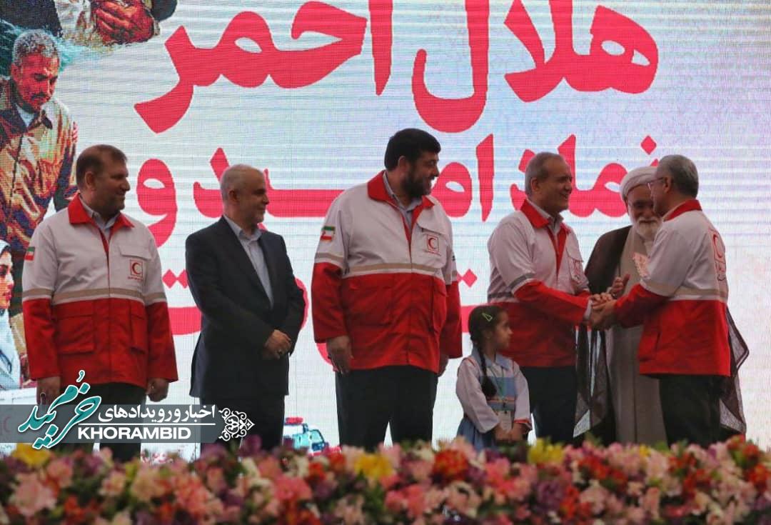درخشش جمعیت هلال‌احمر استان فارس در نوروز۱۴۰۴/ کسب مقام برتر کشوری در طرح خدمات یکپارچه نوروزی