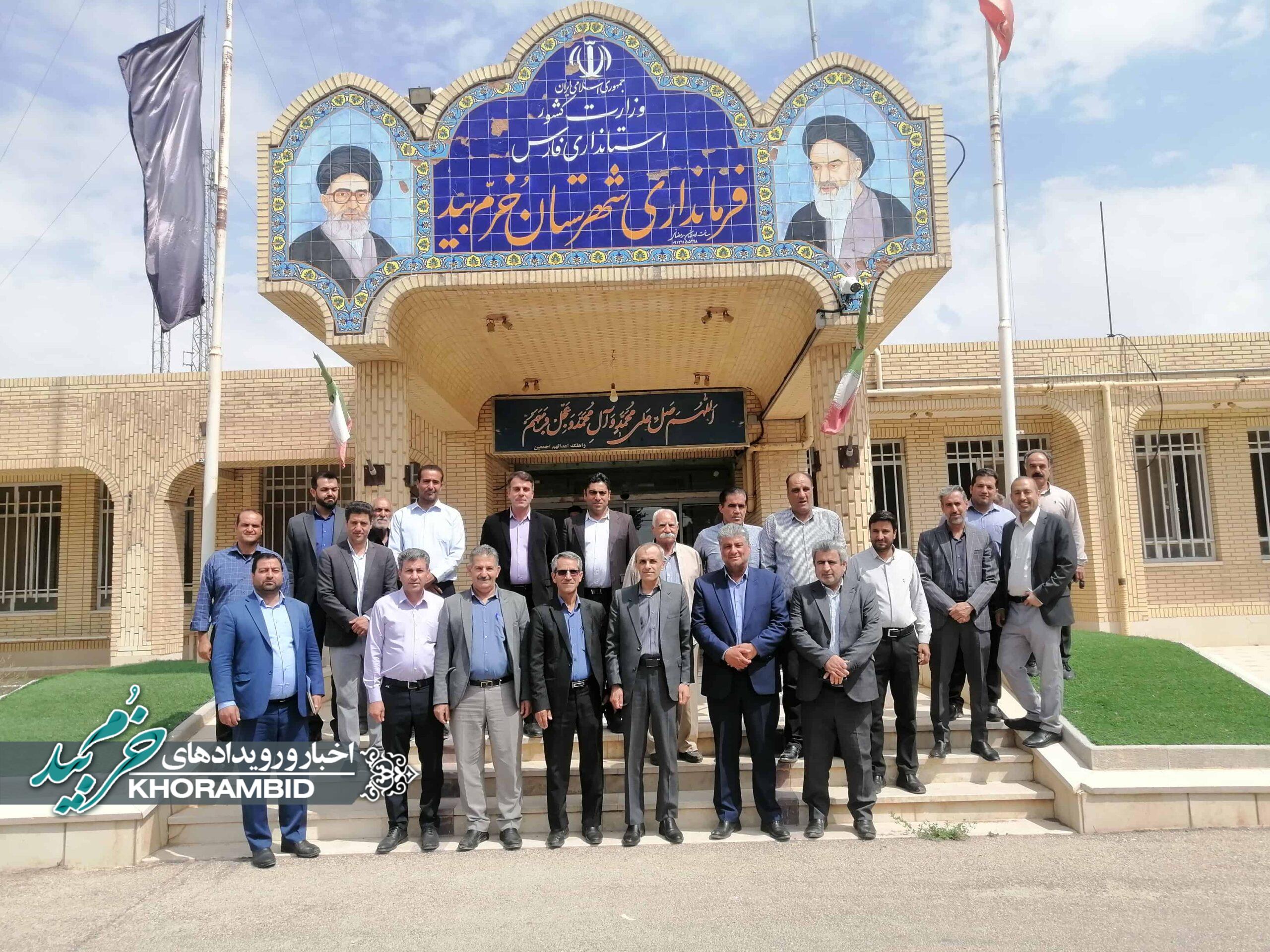 گزارش تصویری | دیدار مشترک مدیرکل تعاون روستایی و مدیرکل غله فارس با فرماندار خرم‌بید با محوریت توسعه کشاورزی و ارتقاء زیرساخت‌ها