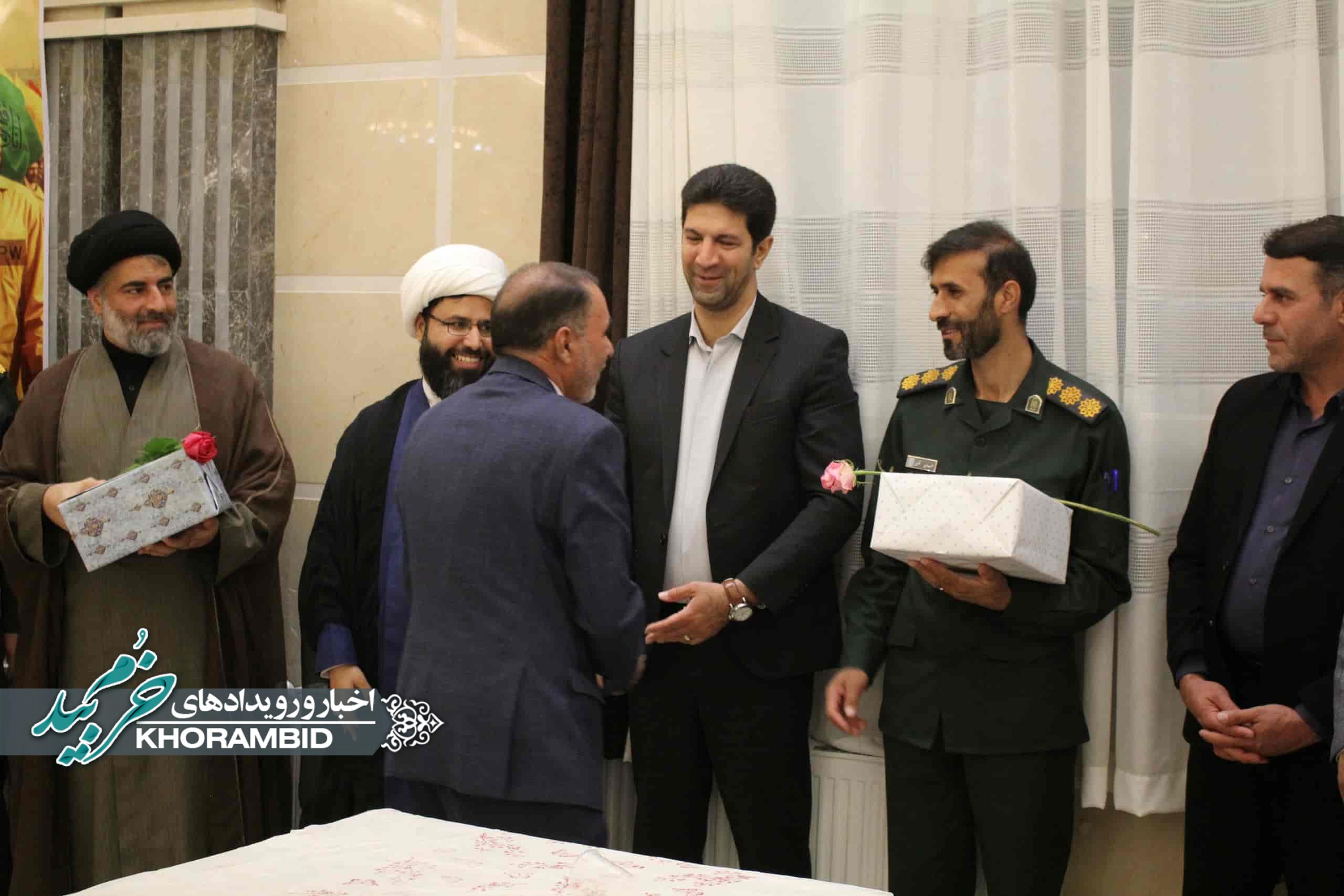 گزارش ویدیویی | به مناسبت سالروز ورود اولین گروه آزادگان به کشور از آزادگان(صابران غیور) شهرستان خرم‌بید تجلیل شد.