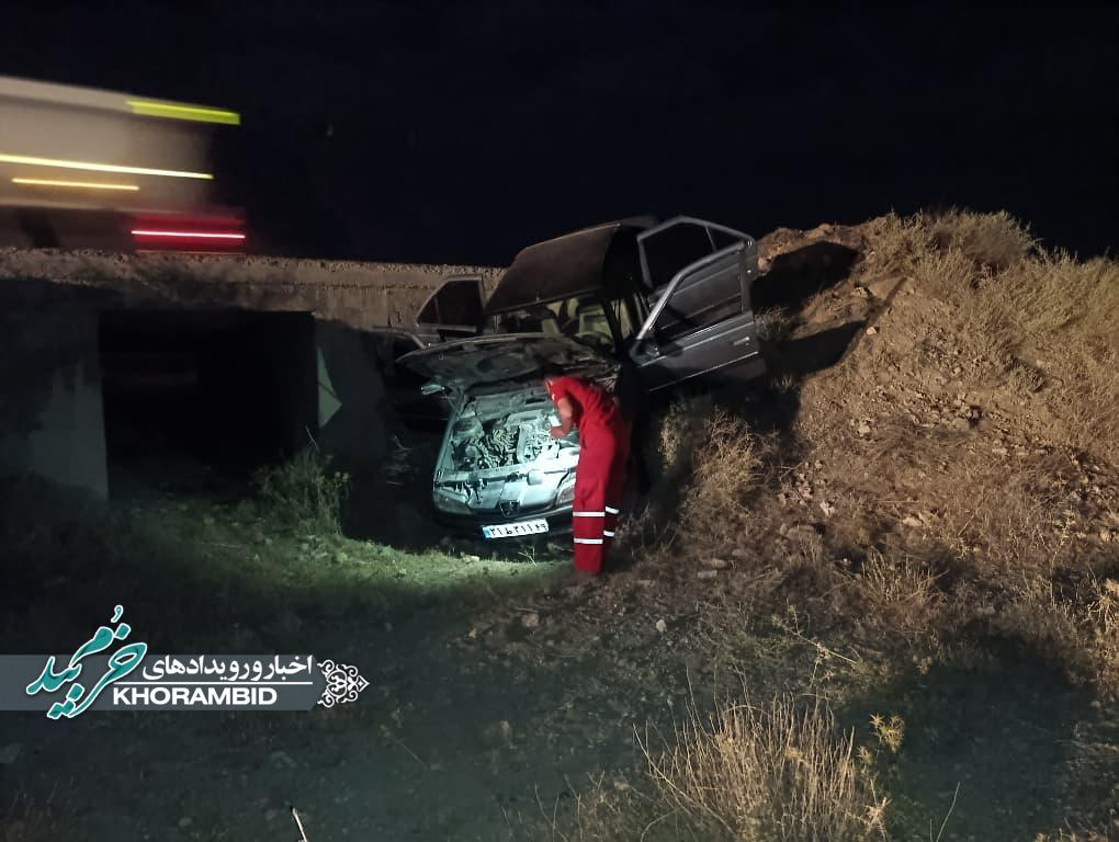 واژگونی پژو پارس در جاده آباده به صفاشهر با یک مصدوم