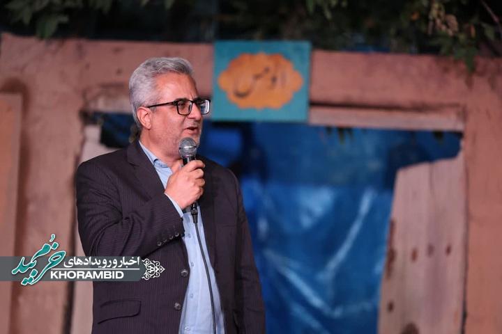 اختتامیه سومین جشنواره آئینی و سنتی «اُوَمِس» با حضور گسترده مردم و گردشگران درخرم بید برگزار شد
