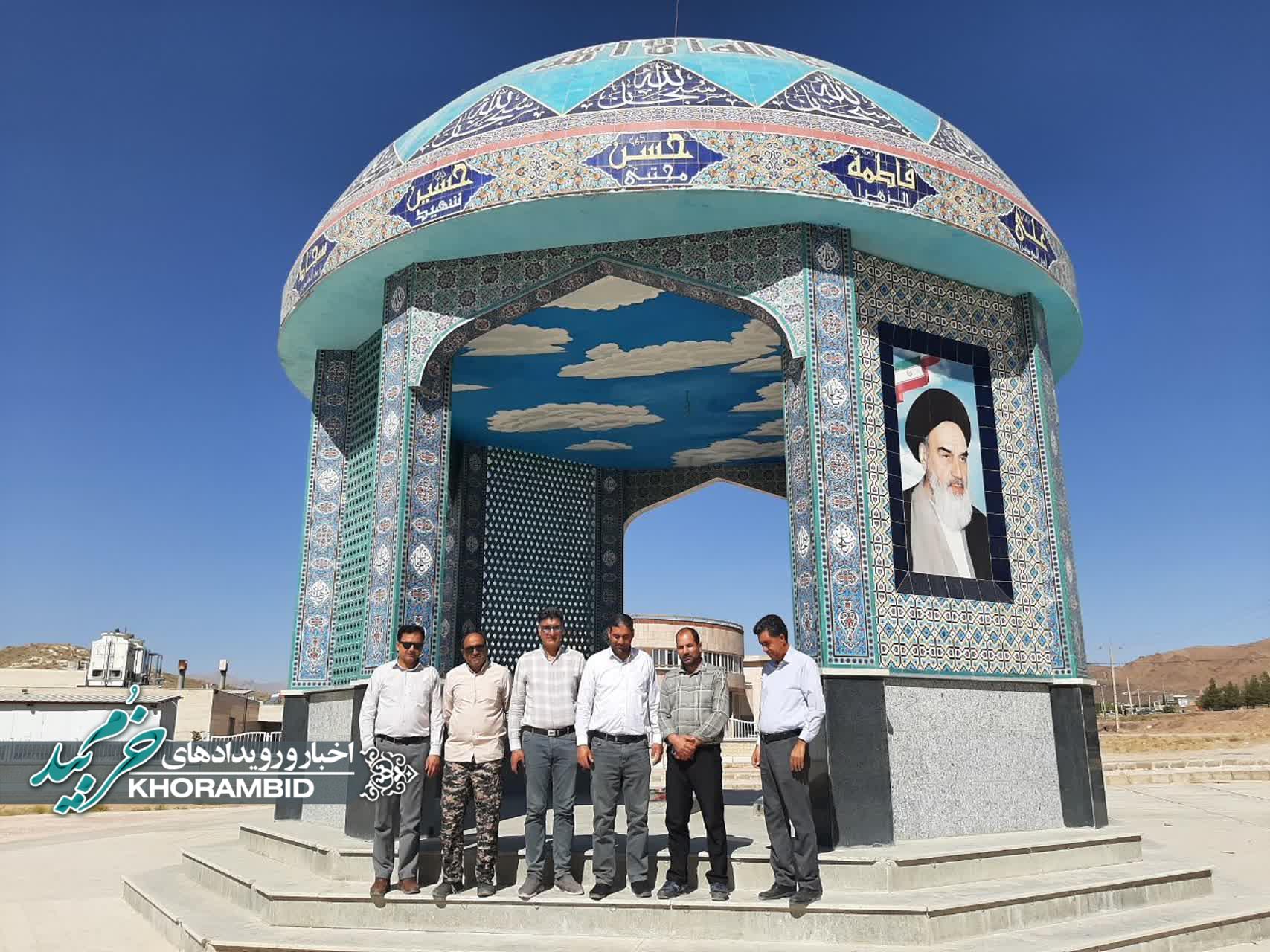 آئین غبار روبی شهدای گمنام بوانات و شهید گمنام صفاشهر توسط کارکنان دانشگاه پیام نور صفاشهر