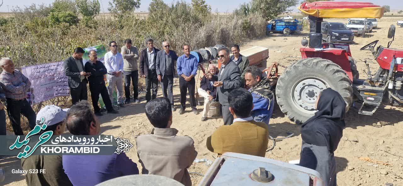 نهمین کاروان ترویج بهرهوری ویژه الگوی کشت محصولات شتوی در شهرستان خرم برگزار شد نهمین کاروان ترویج بهرهوری ویژه الگوی کشت محصولات شتوی در شهرستان خرم برگزار شد