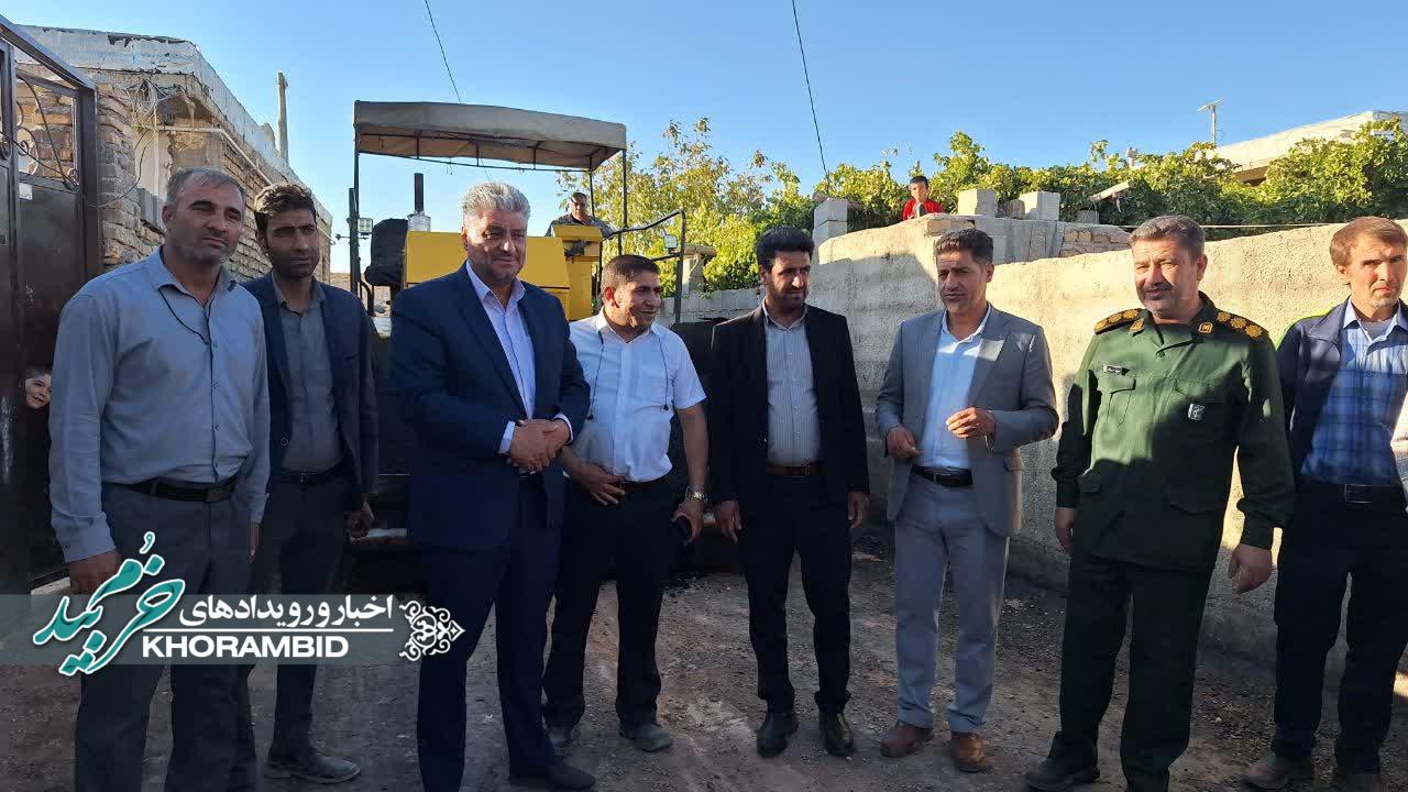 بازدید میدانی از اجرای پروژه آسفالت معابر روستای خیراباد از توابع بخش مشهدمرغاب شهرستان خرم بید