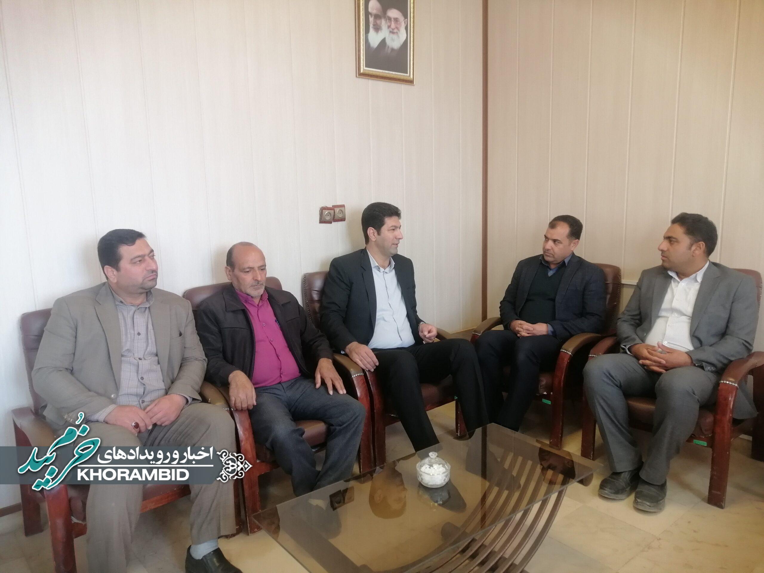 بازدید سرزده معاون امنیتی، سیاسی و اجتماعی فرمانداری خرم‌بید از اداره جهاد کشاورزی شهرستان