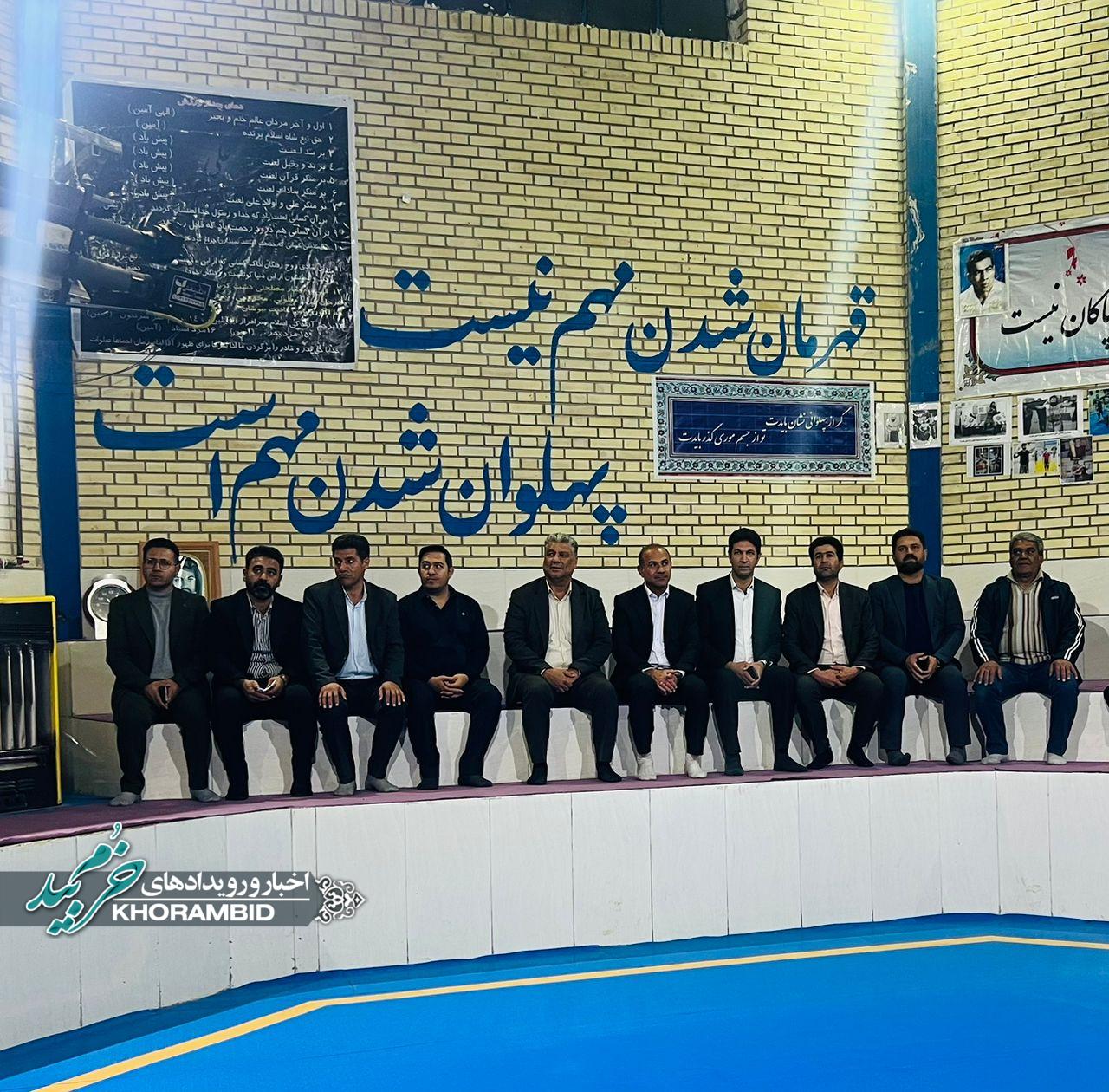 گزارش تصویری | بازدید مدیرکل ورزش و جوانان استان فارس از شهرستان خرم‌بید و بررسی زیرساخت‌های ورزشی