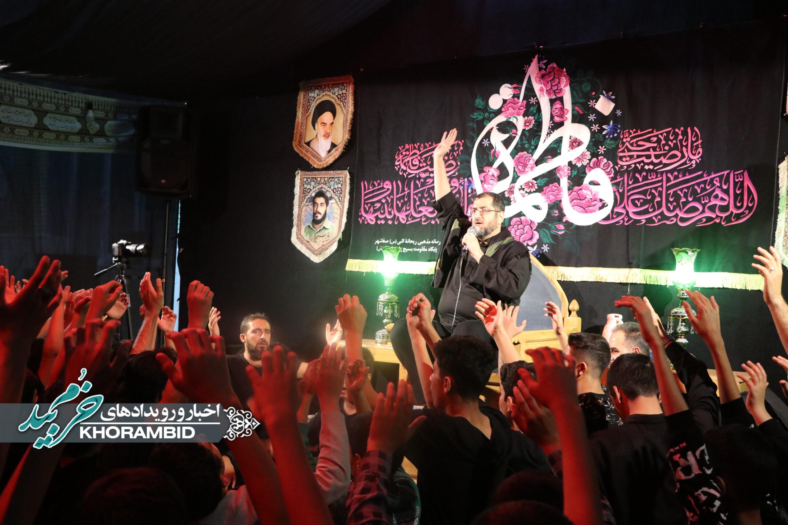 گزارش تصویری | شب سوم مراسم عزاداری ایام فاطمیه (روایت۹۵روز) هیئت انصار ولایت صفاشهر