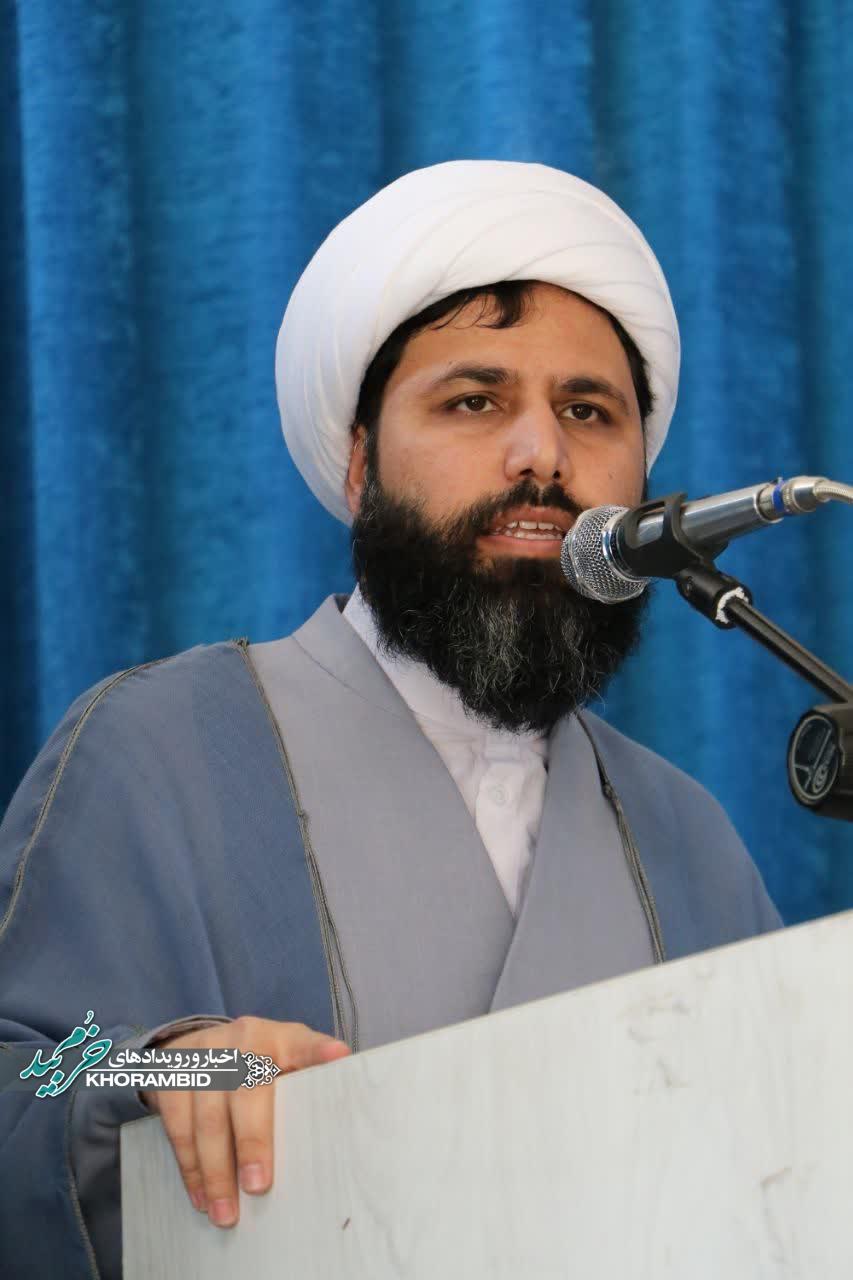 آرامش درونی و اقتدار تمدنی جامعه در گرو «نگاه به فرودستان» و «احیای هویت فاطمی زن» است