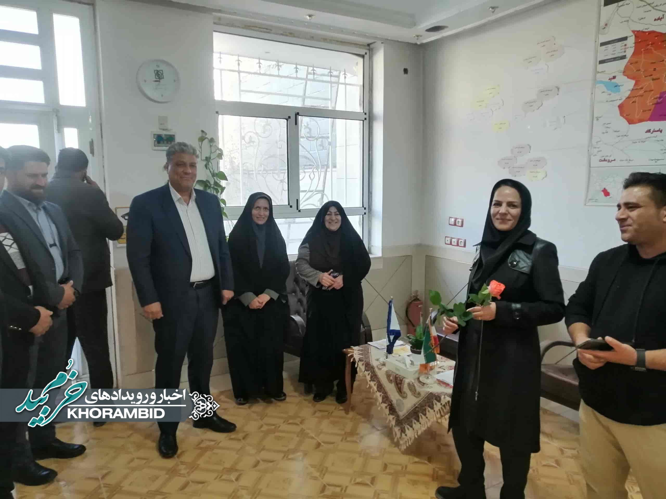 گزارش تصویری | دیدار فرماندار خرمبید با بانوان مدیر دستگاههای اجرایی شهرستان به مناسبت روز مادر گزارش تصویری | دیدار فرماندار خرمبید با بانوان مدیر دستگاههای اجرایی شهرستان به مناسبت روز مادر