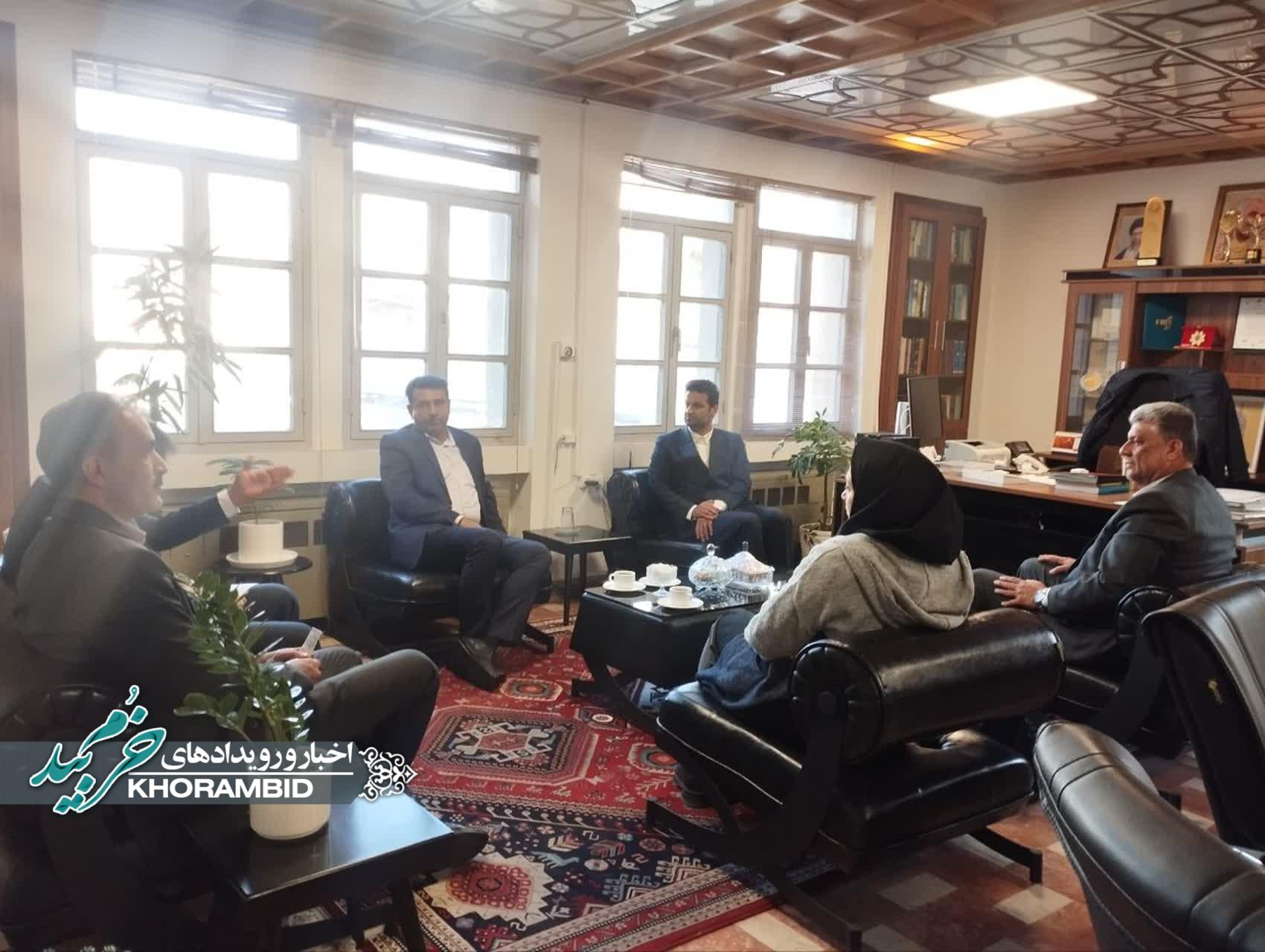 دیدار فرماندار و رئیس اداره ارشاد خرم‌بید با مدیر کل فرهنگ و ارشاد اسلامی استان فارس