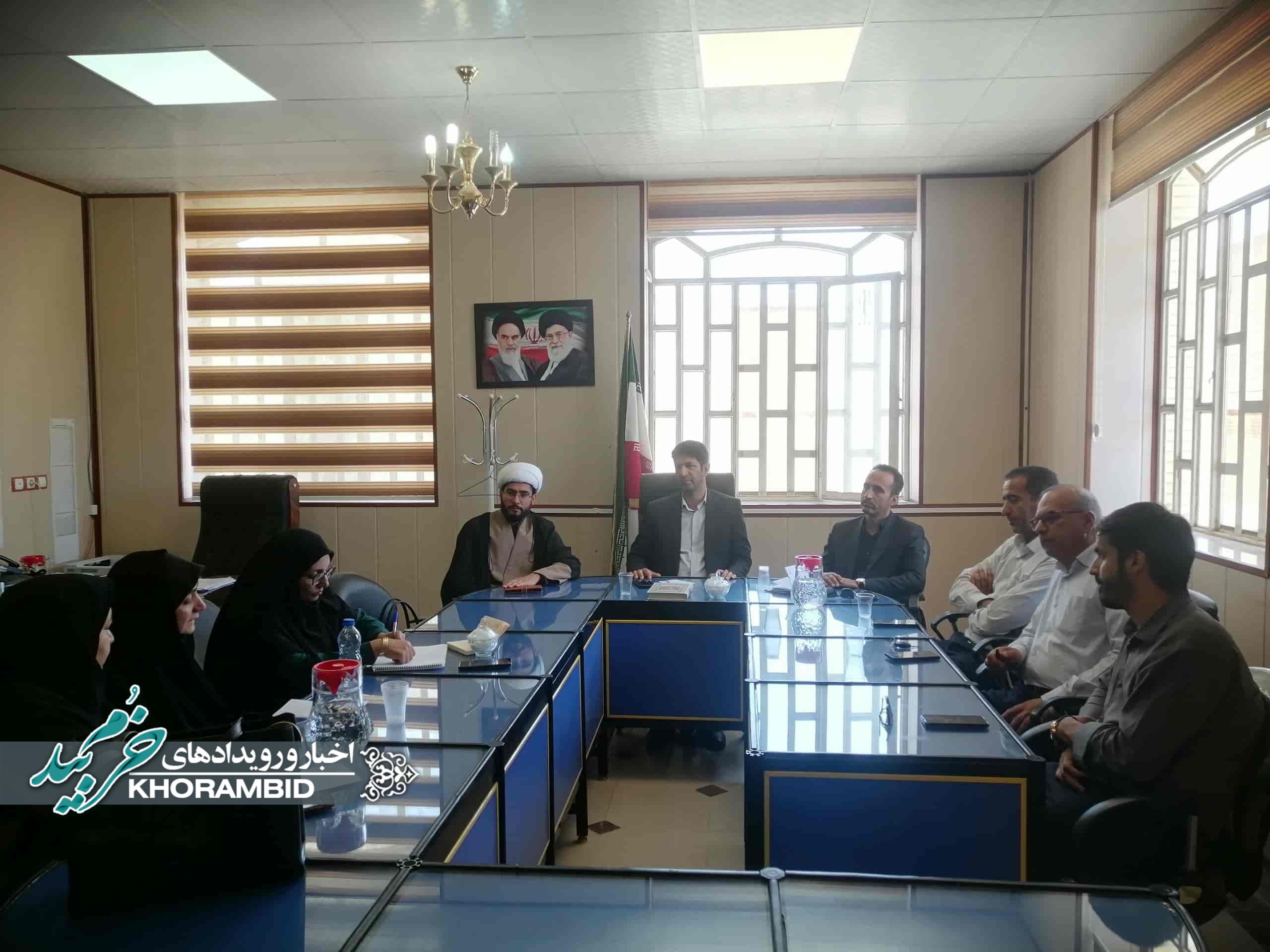 جلسه پانسیون‌های مطالعاتی «مشکات خرد و کنکور» در فرمانداری خرم بید برگزار شد / تأکید بر نقش این مراکز در ارتقای بهره‌وری آموزشی دانش‌آموزان