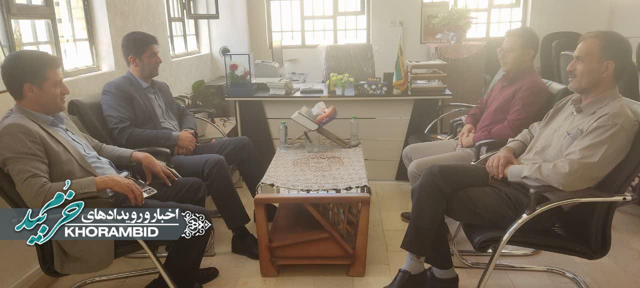 بازدید معاونین فرمانداری خرم بید از اداره فرهنگ و ارشاد اسلامی