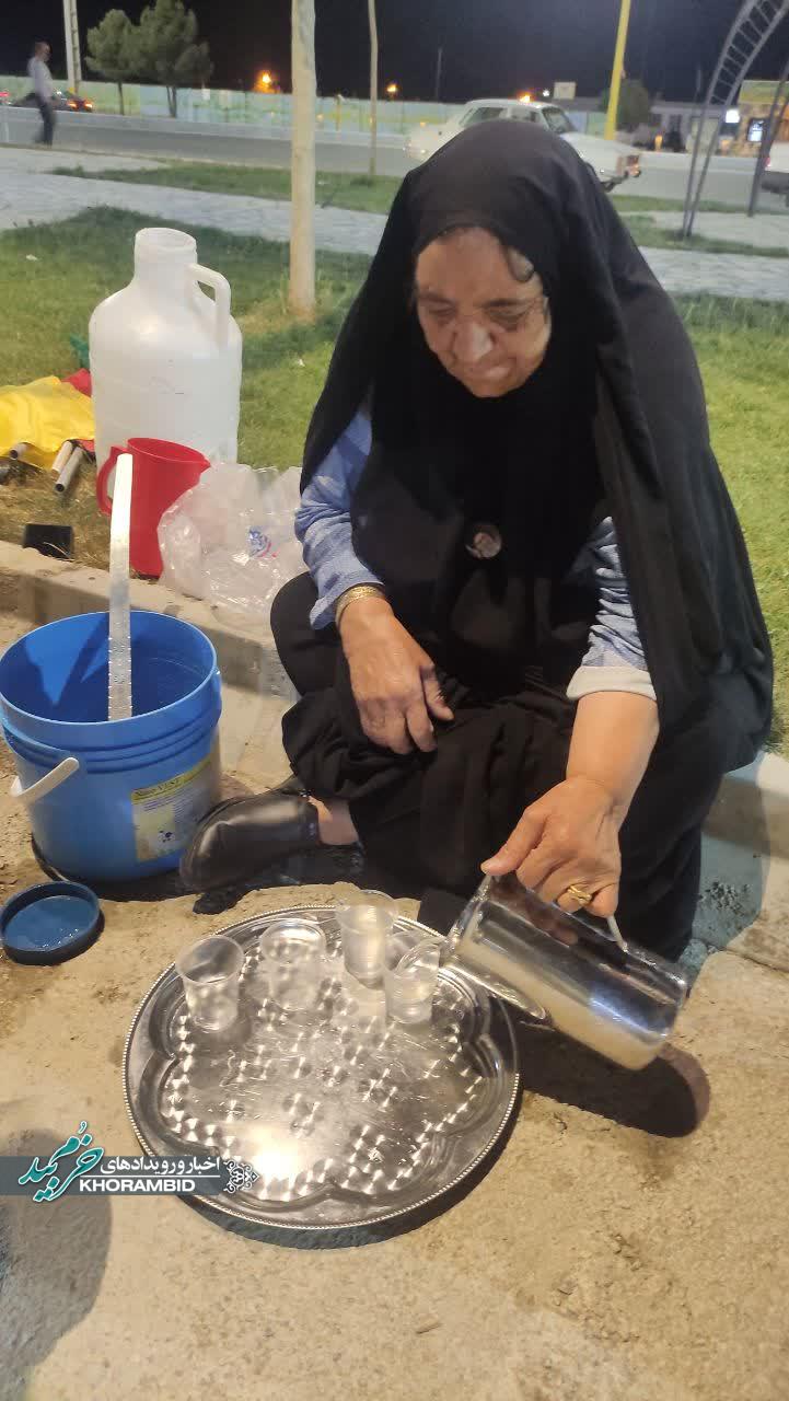 خدمتی مادرانه از جنس شهدا خدمتی مادرانه از جنس شهدا