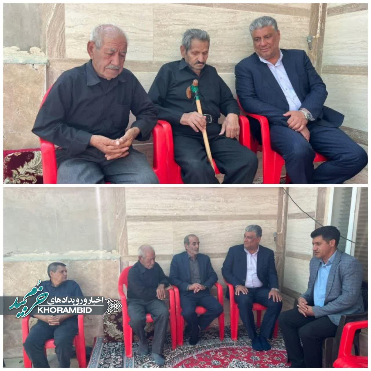 دیدار فرماندار خرم بید با خانواده شهید والامقام «علیرضا کریمی» و تسلیت درگذشت جانباز و آزاده سرافراز «محمدرضا کریمی»