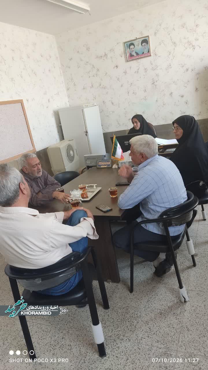برگزاری جلسه خیّرین محله در مؤسسه خیریه همای رحمت بخش مشهد مرغاب